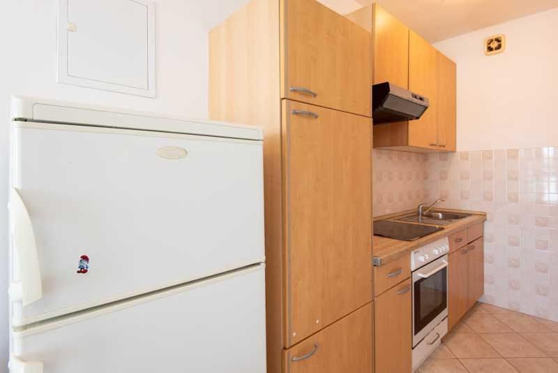 Apartmani Dubravko Putnikovic Exterior photo